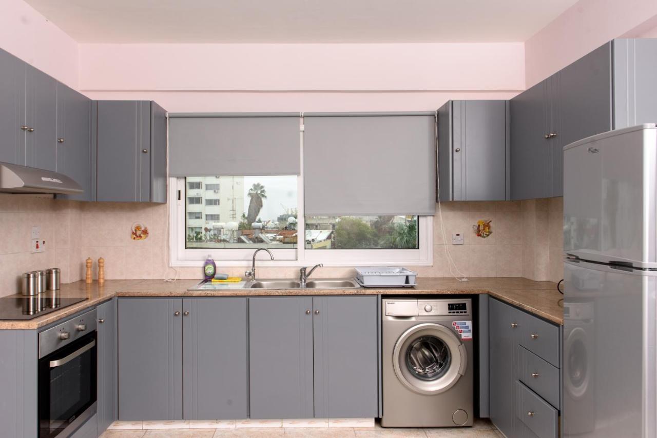 Callisto 3 Bedroom Apartment Larnaca Eksteriør billede